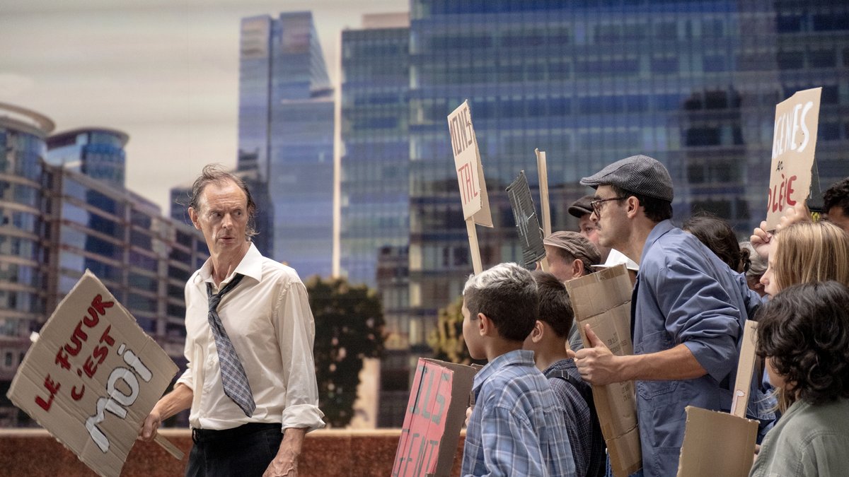 Photo from the movie The Falling Star