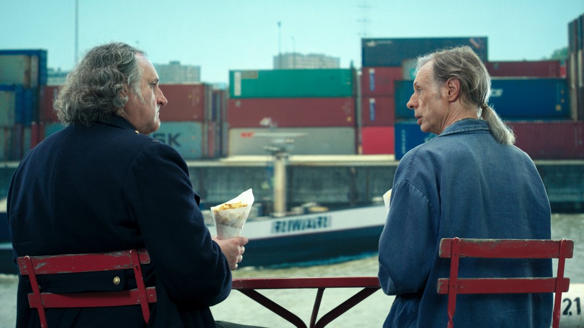 Photo from the movie The Falling Star