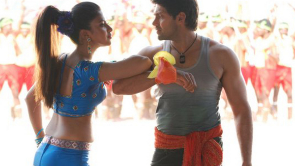 Photo from the movie Vettai