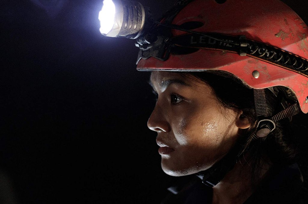 Photo from the movie The Cave