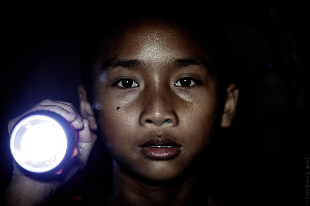 Photo from the movie The Cave