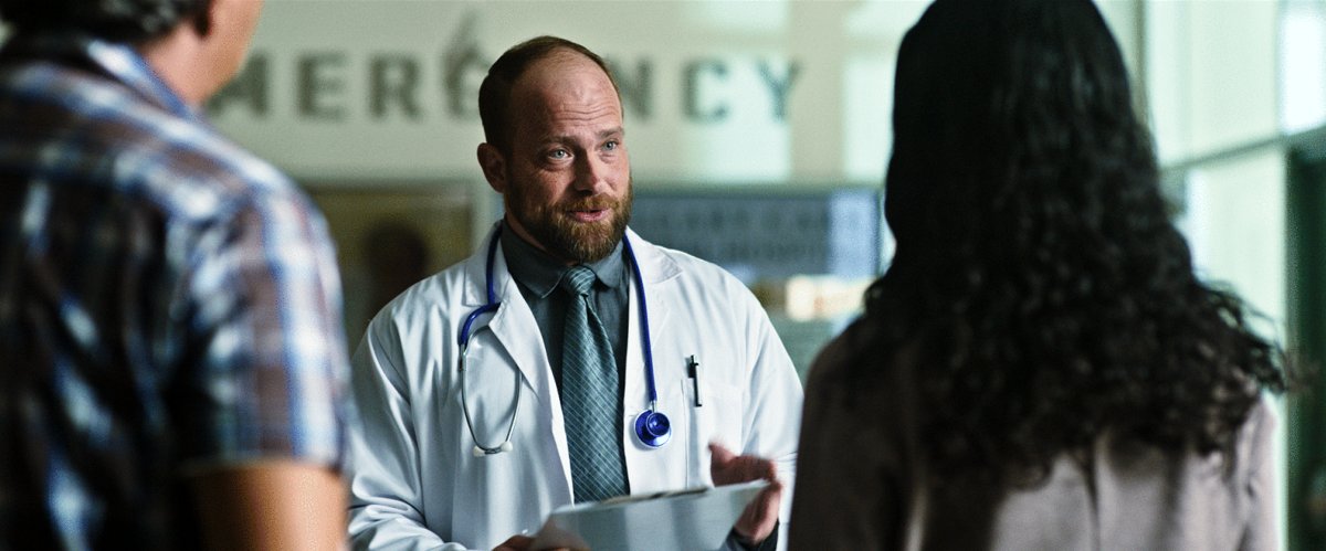 Photo from the movie The Birds Who Fear Death