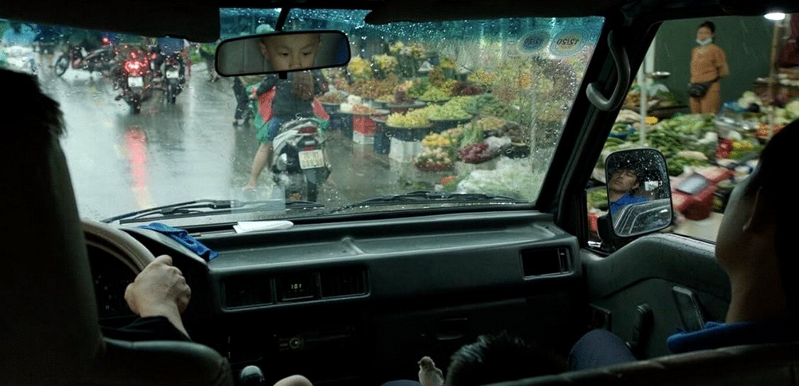 Photo from the movie L'arbre aux papillons d'or