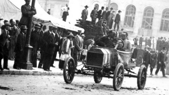 Photo from the movie The Mountain Runners