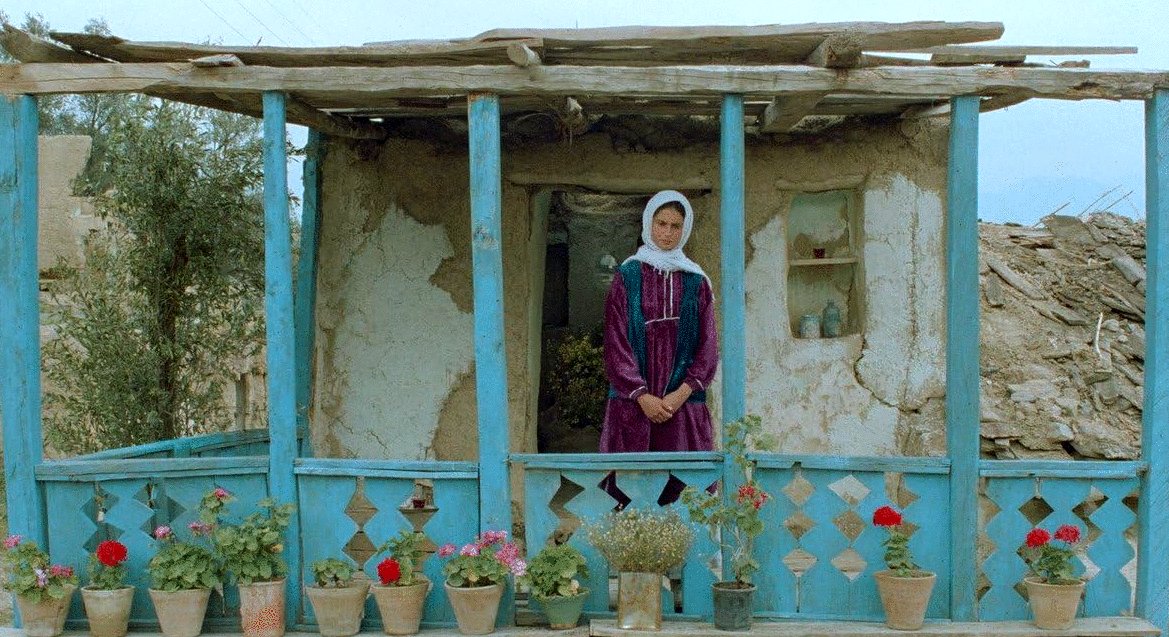 Photo du film And Life Goes On [1992]