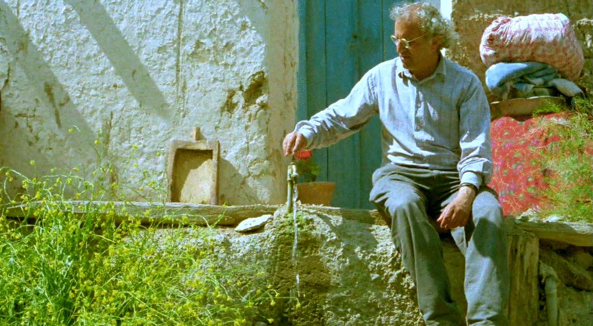 Photo du film And Life Goes On [1992]