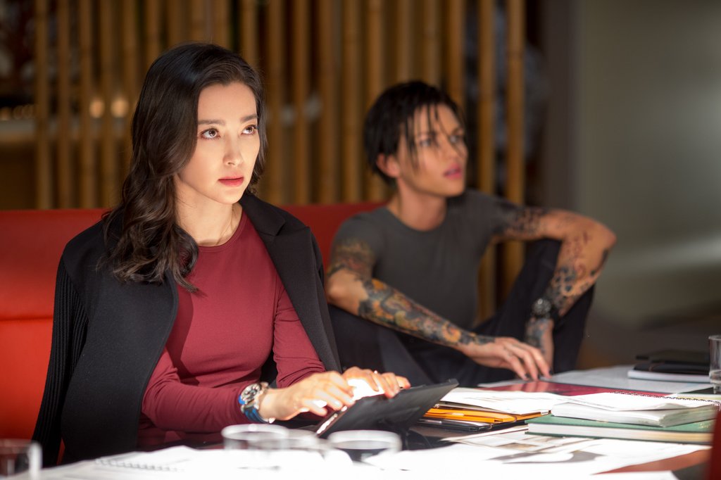 Photo from the movie The Meg