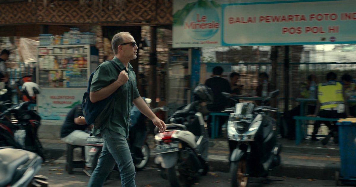 Photo from the movie Hollywood Con Queen