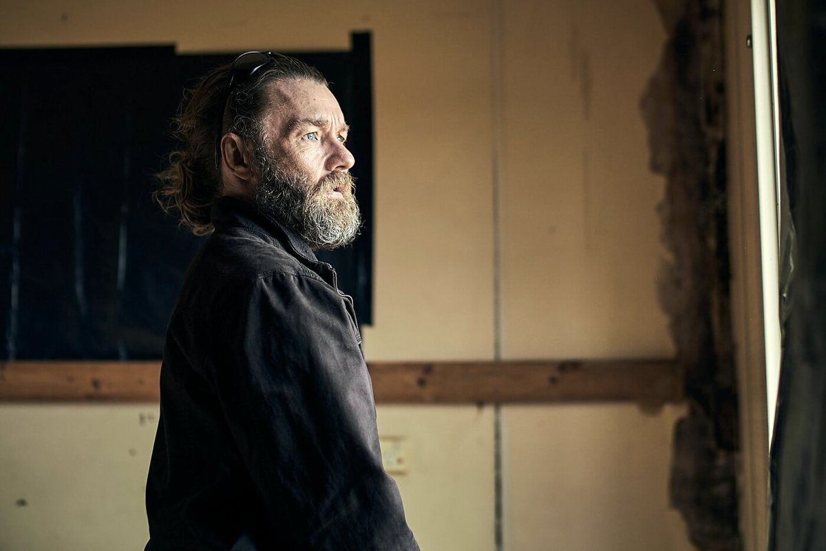 Photo from the movie The Stranger