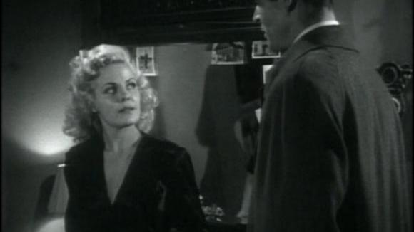 Photo du film On Dangerous Ground