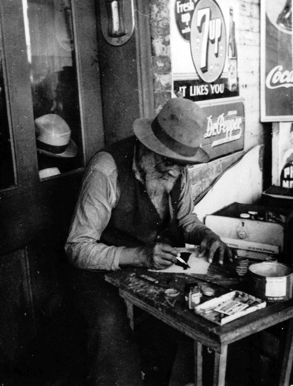 Photo from the movie Bill Traylor: Chasing Ghosts