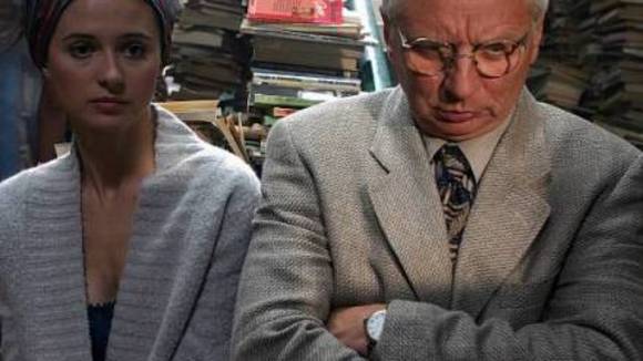 Photo from the movie Expecting Love