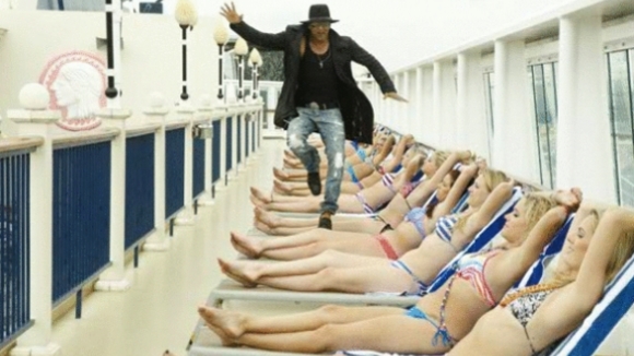 Photo from the movie Thank You