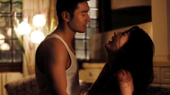 Photo from the movie Women Who Flirt