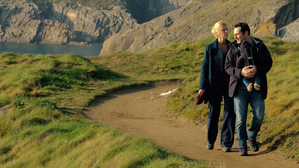 Photo from the movie In Safe Hands