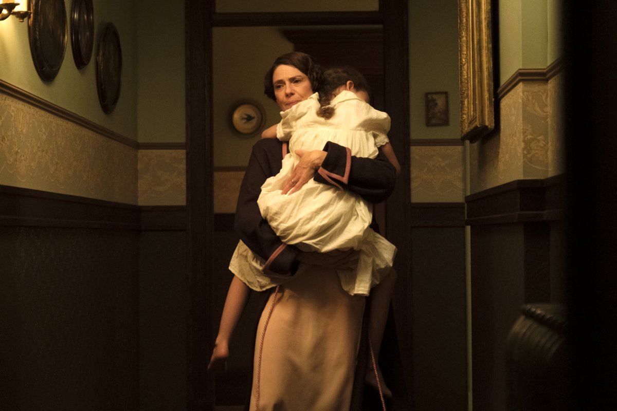 Photo from the movie Une femme respectable