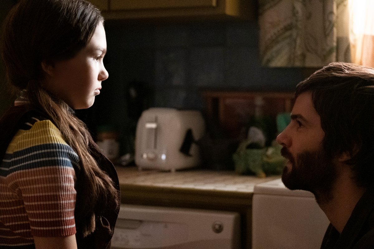 Photo du film Home Before Dark