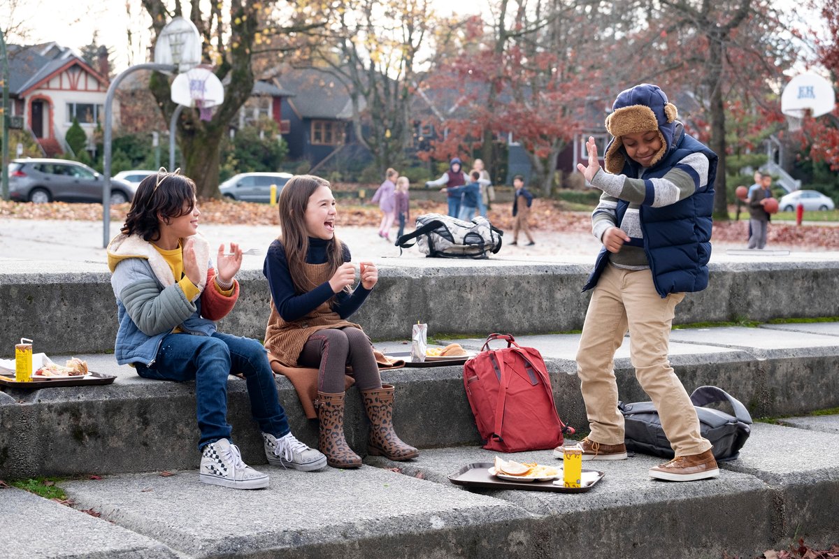 Photo du film Home Before Dark