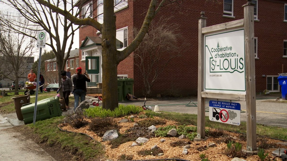 Photo from the movie La coop de ma mère