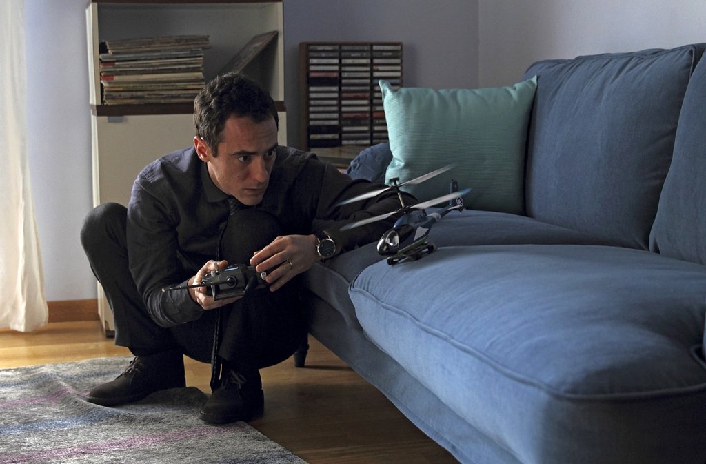 Photo from the movie Tenerezza: Holding Hands