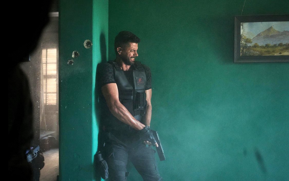 Photo from the movie Heart of the Hunter