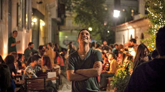 Photo from the movie Enas Allos Kosmos