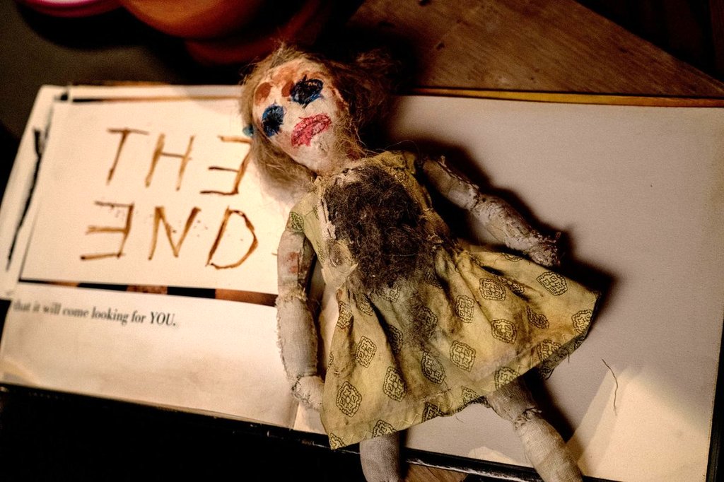 Photo from the movie He's Out There