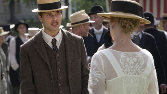 Photo from the movie Someone Like Me