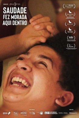 Portuguese poster of the movie Saudade fez Morada aqui Dentro