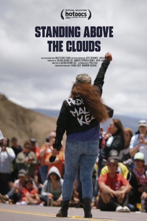 Poster of the movie Standing Above the Clouds